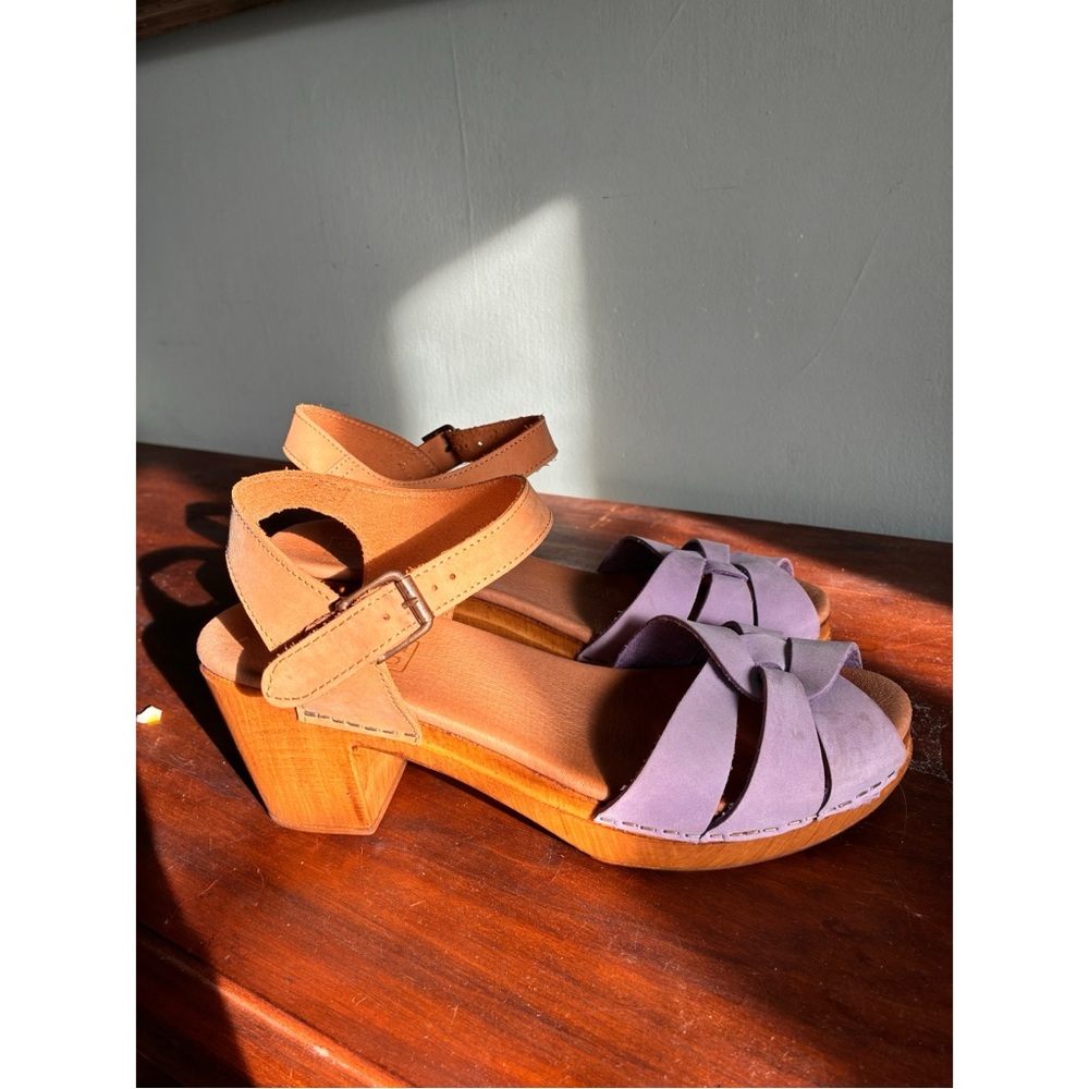 Stylish Tan and Purple Women's Sandals